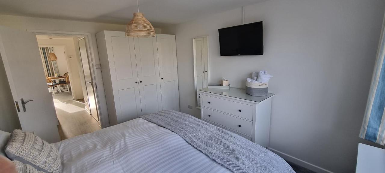Hightide - 2 Bed With Parking, Balcony & Sea View. Apartment สวาเนจ ภายนอก รูปภาพ